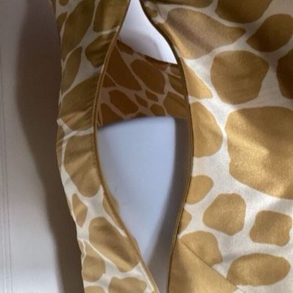 NEW J. Crew 100% Silk Giraffe Print Halter Top Sz 12 Side Zip - Picture 2 of 6